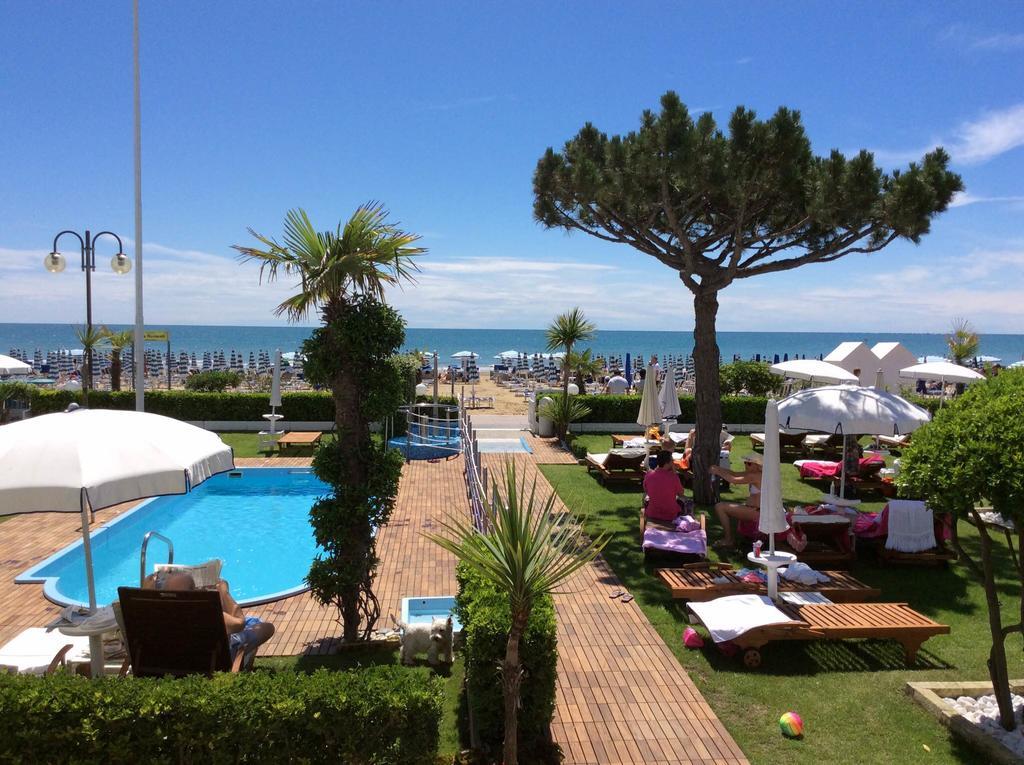Hotel Universo Lido di Jesolo Ngoại thất bức ảnh