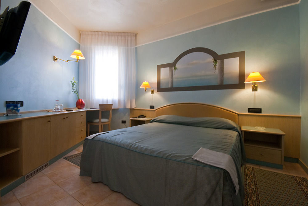 Hotel Universo Lido di Jesolo Ngoại thất bức ảnh